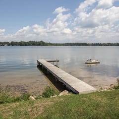 Bluegill Hill Hutchins Lake, Wineries, Breweries!