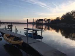 Private large yard, close to town, hot tub, Lake! - Image 3