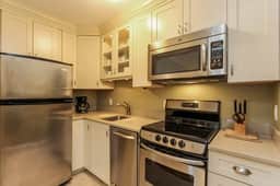 Water Street Retreat apt. walk to Saugatuck! - Image 3