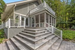 100" private beach frontage on LK MI, Hot tub - Image 5
