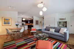 Pet friendly, walk to Saugatuck, hot tub! - Image 5
