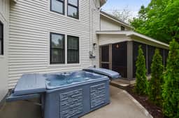 Saugatuck FH walk to town private hot tub! - Image 5