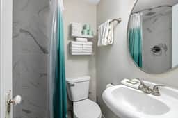 Cozy Nook apt in Heart of Saugatuck, walk anywhere - Image 4