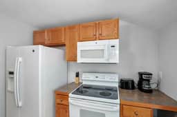 Cozy Nook apt in Heart of Saugatuck, walk anywhere - Image 5