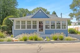 House Haven steps from North Beach walk to town! - Image 2