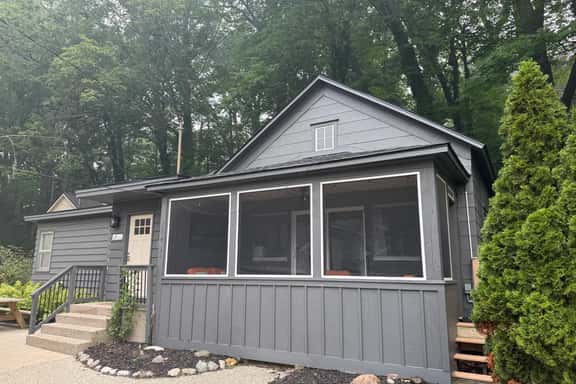Screened porch pt water views hot tub walk to Saug - Image 1