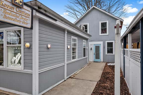 Wallys Place apt heart of Saugatuck walk anywhere! - Image 1