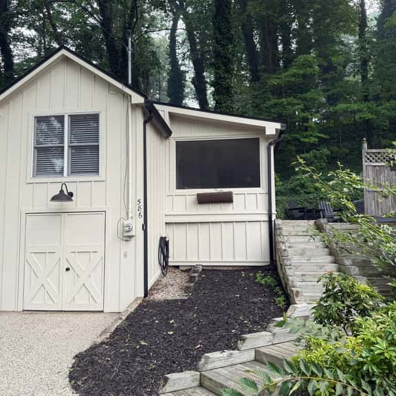 The Oriole, hot tub, walk or Bike to Saugatuck! - Image 1