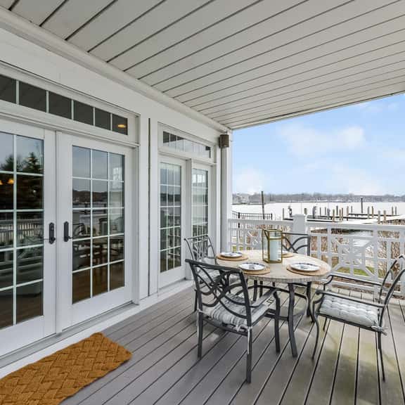 Mermaid townhouse shared pool walk to Saugatuck! - Image 1