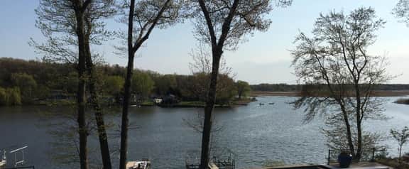 Private large yard, close to town, hot tub, Lake! - Image 2