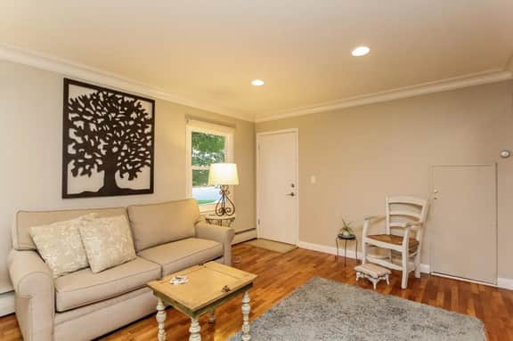 Water Street Retreat apt. walk to Saugatuck! - Image 2
