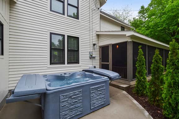 Saugatuck FH walk to town private hot tub! - Image 5