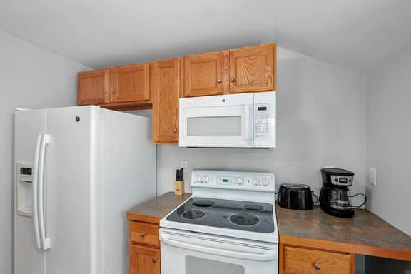 Cozy Nook apt in Heart of Saugatuck, walk anywhere - Image 5