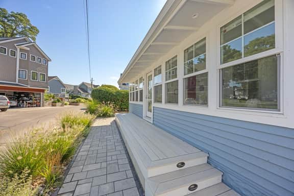 House Haven steps from North Beach walk to town! - Image 4