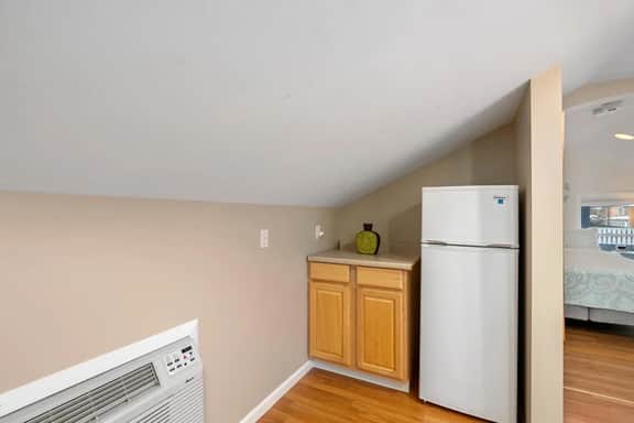 DT View apt in Heart of Saugatuck, walk anywhere! - Image 4